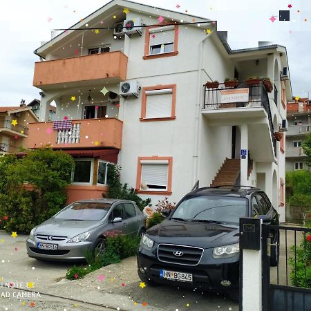 הרצג-נובי Apartments Stevovic מראה חיצוני תמונה
